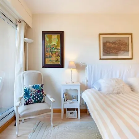 Face : Les Vagues Bauloises דירה